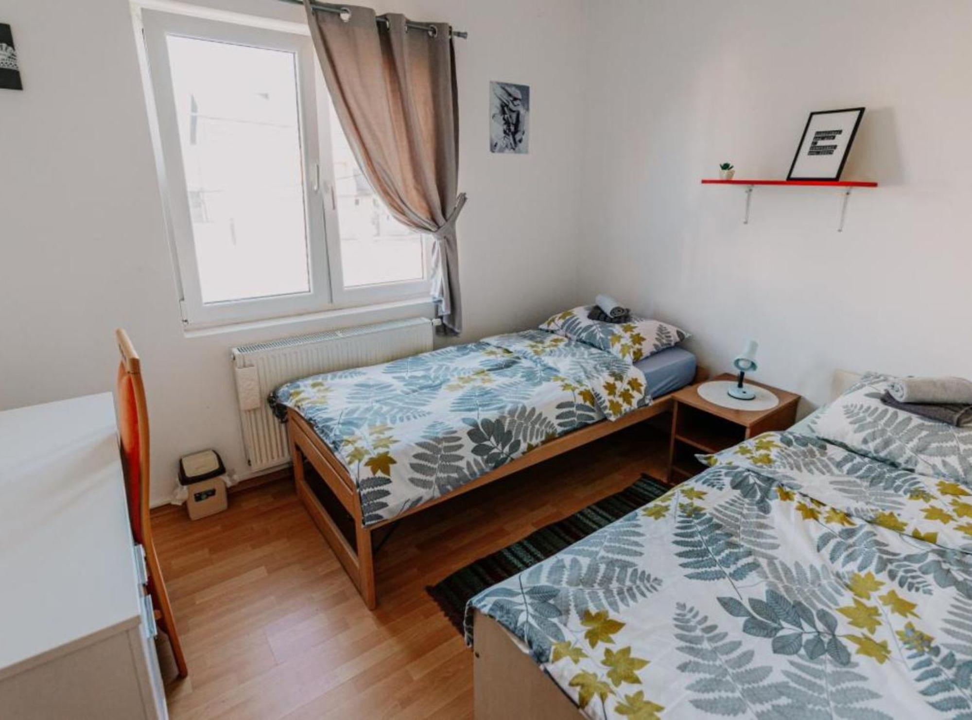 Apartmani Tea I Toni Gradiste Exterior photo